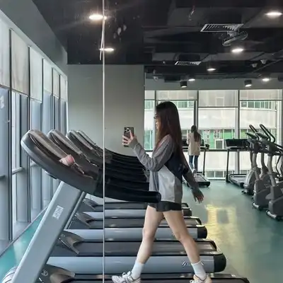 胡明